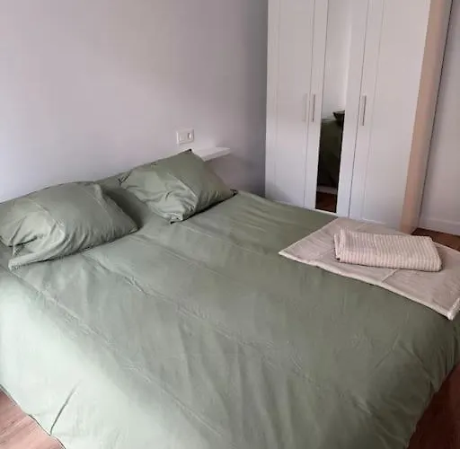 Vivienda Renovada Y Centrica Lejlighed Bilbao