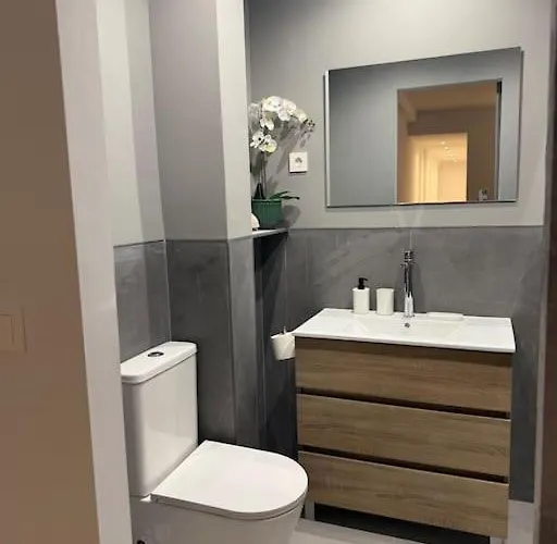 Vivienda Renovada Y Centrica Bilbao