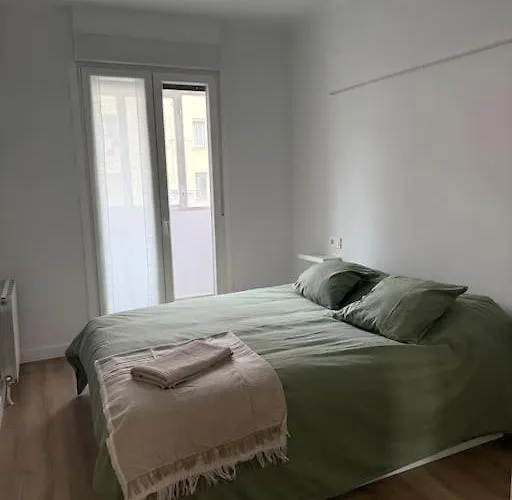 Vivienda Renovada Y Centrica * Бильбао